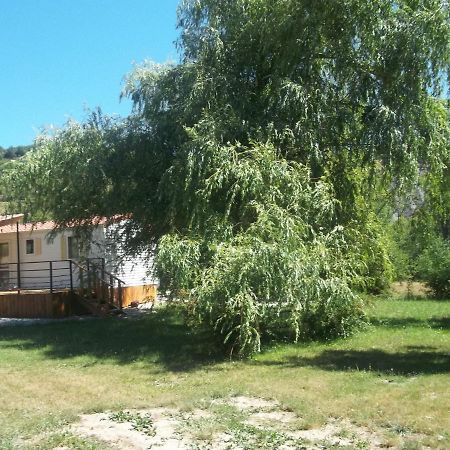 Bungalow Blieux Zewnętrze zdjęcie