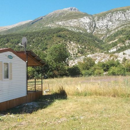 Bungalow Blieux Zewnętrze zdjęcie