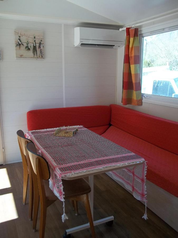 Bungalow Blieux Zewnętrze zdjęcie