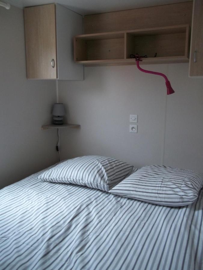 Bungalow Blieux Zewnętrze zdjęcie