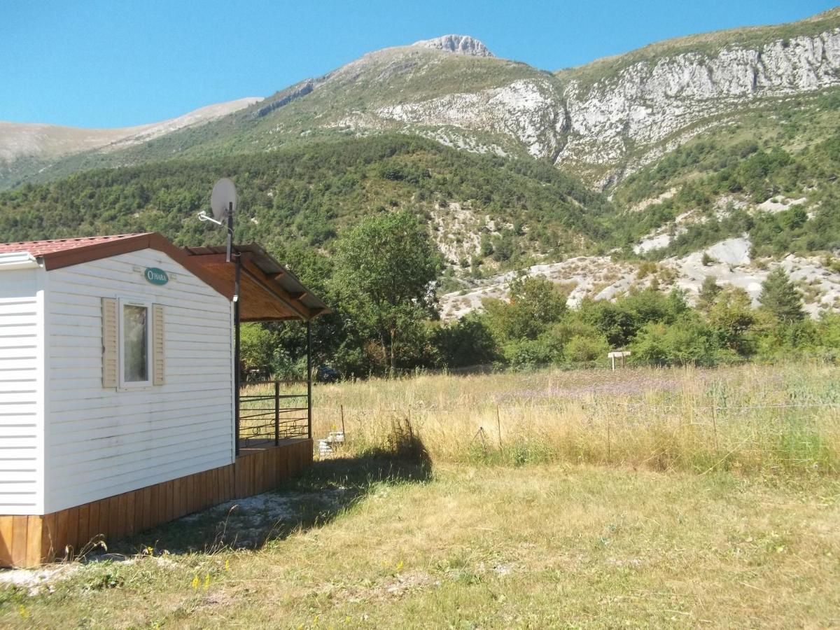 Bungalow Blieux Zewnętrze zdjęcie